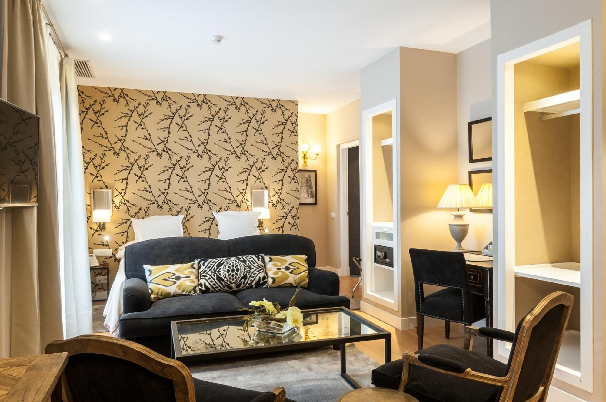 Suites Murillo Catedral — Photos 1